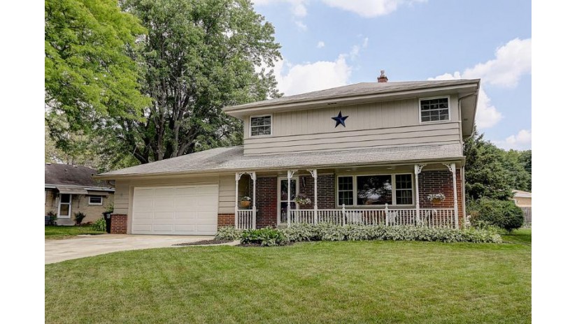 9515 W Palmetto Ave Wauwatosa, WI 53222 by Realty Executives Integrity~Brookfield $239,900