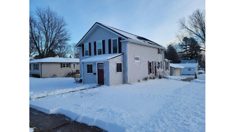 1325 Jackson St Fennimore, WI 53809 by NON MLS $175,000