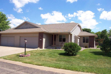 2538 Hils Ct A, Menomonie, WI 54751