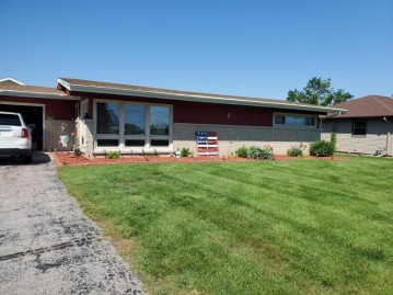 317 Packer Dr, Francis Creek, WI 54220