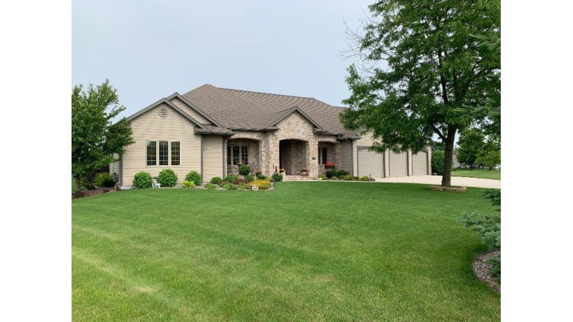 6516 Leona Ln Wilson, WI 53081 by RE/MAX Universal $468,000