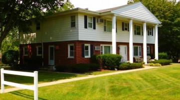 512 Hill St 2S, Walworth, WI 53184-9709