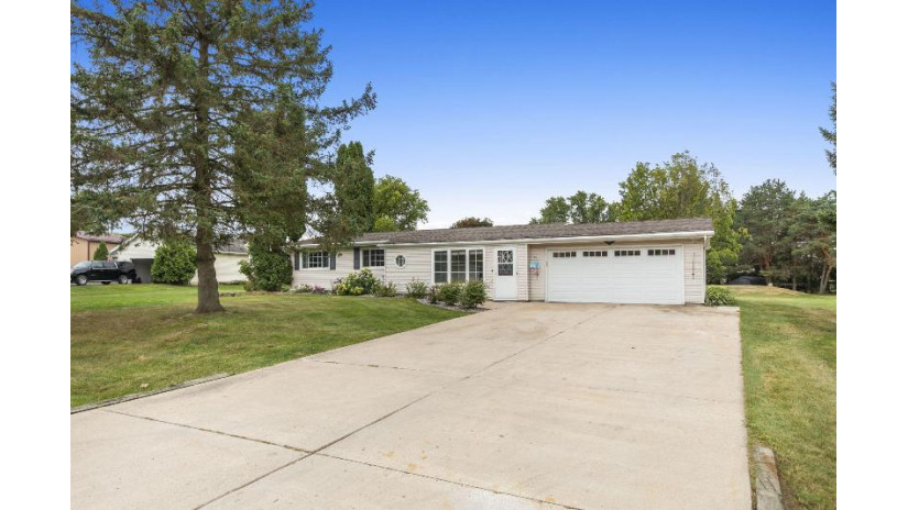 W1219 Stein Way Ashippun, WI 53066 by Beyond Realty Brokerage $245,000