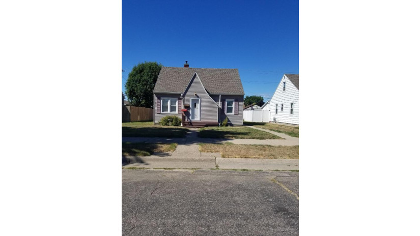 2608 26th St S La Crosse, WI 54601 by NON MLS $118,000