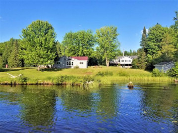 N10637 Solberg Lake Rd E, Worcester, WI 54555