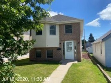 3616 S 34th St, Greenfield, WI 53221-1125