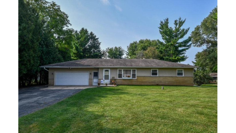 W161 Vista Dr Ixonia, WI 53066 by First Weber Inc - Delafield $265,000