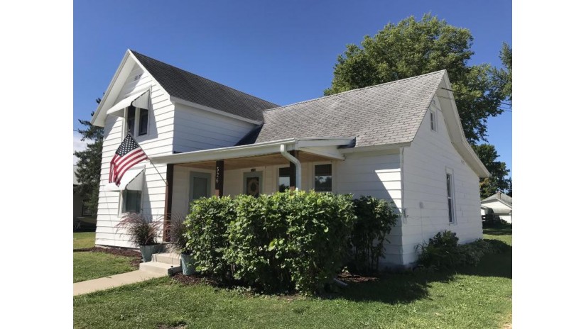 326 Rose St N West Salem, WI 54669 by RE/MAX Results $164,900
