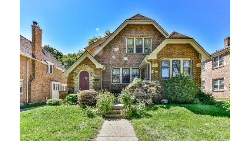 5927 W Wisconsin Ave 5929 Wauwatosa, WI 53213 by Homestead Realty, Inc $309,900