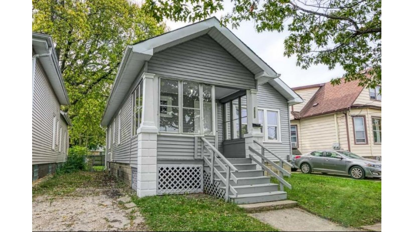 1805 53rd St Kenosha, WI 53140 by Better Homes and Gardens Real Estate Power Realty $79,900