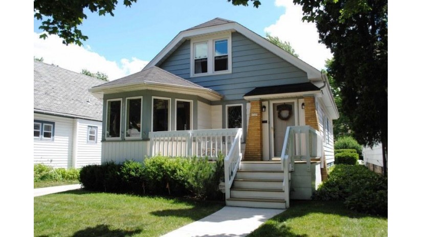 8239 Gridley Ave Wauwatosa, WI 53213 by Redefined Realty Advisors LLC $310,000