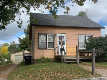 221 East Richmond Street, Shawano, WI 54166