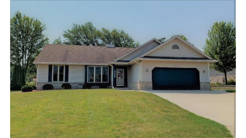 N65W15347 Blue Heron Dr Menomonee Falls, WI 53051 by Cameron Real Estate Group WI LLC $355,000