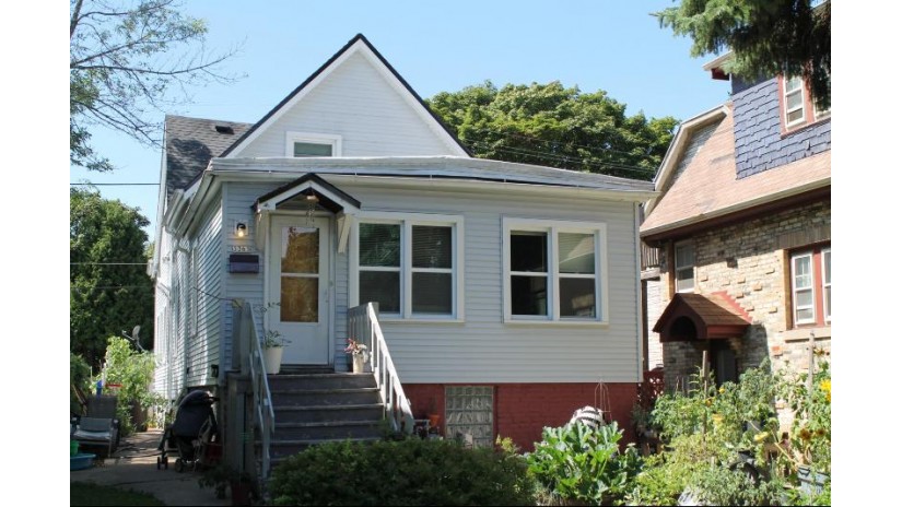 3363 N Pierce St 3363A Milwaukee, WI 53212 by Terapak Realty MKE, LLC $119,900