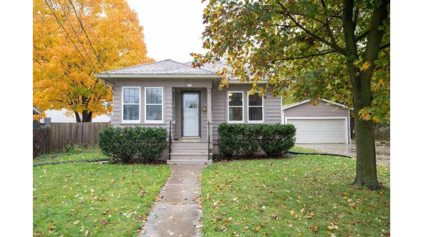 111 S Elm St Oconomowoc, WI 53066 by RE/MAX Realty Center $159,900