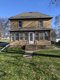 127 S Vine St, Kingston, WI 53939