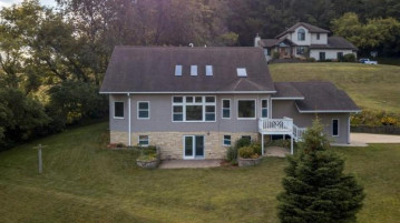 140 Hoff Ln, Coon Valley, WI 54623