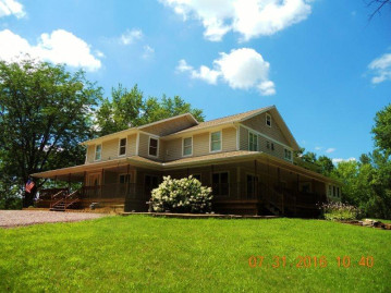 1511 Hwy 33, Portage, WI 53901