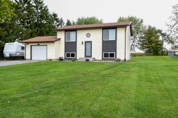 3211 S Beaumont Ave, Dover, WI 53139-9798