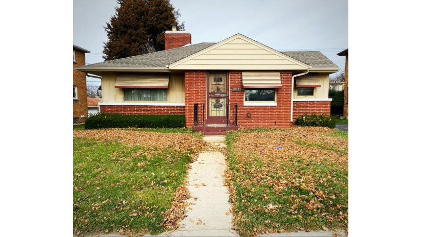 8812 W Capitol Dr Milwaukee, WI 53222 by RE/MAX Xpress $110,000