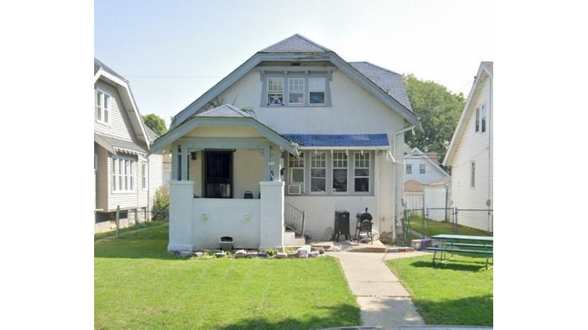 2824 N 39th St Milwaukee, WI 53210 by Smart Asset Realty Inc $57,500