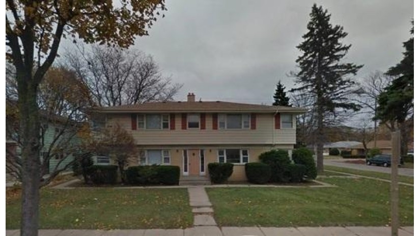 5806 N 76th St 2 Milwaukee, WI 53218 by Berkshire Hathaway HomeServices Metro Realty $725