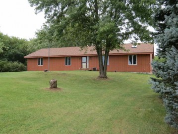 N2141 Hafs Rd, Genoa City, WI 53128-1118