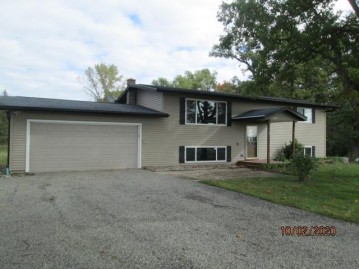 N4926 County Road B, Lisbon, WI 53948