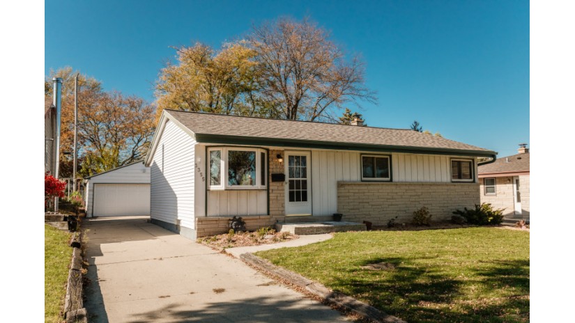 3355 S 86th St Milwaukee, WI 53227 by Shorewest Realtors $195,000