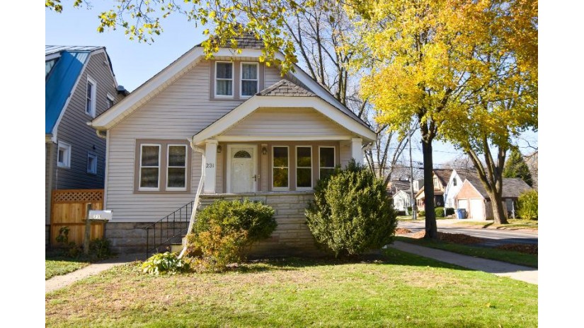231 N 66th St Milwaukee, WI 53213 by Redefined Realty Advisors LLC $164,500