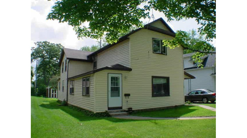 126 S Andrews St Shawano, WI 54166 by RE/MAX North Winds Realty, LLC $59,500