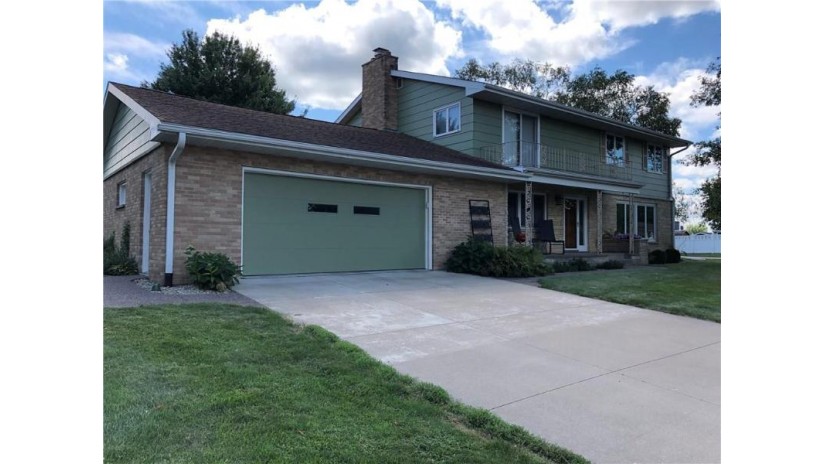 1209 East Wilson Avenue Arcadia, WI 54612 by Hansen Real Estate Group $250,000