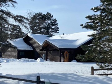 2624 Holiday Lodge Ln, Phelps, WI 54519