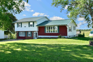 35047 Skyview Dr, Homer, MN 55987