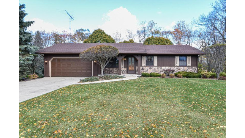 35400 Ridge Rd Burlington, WI 53105 by Bear Realty Of Burlington $349,000