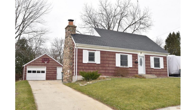 125 Summit Dr Port Washington, WI 53074 by Shorewest Realtors $179,900