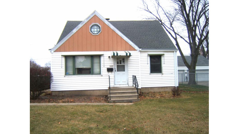 9000 W Morgan Ave Milwaukee, WI 53228 by Realty Executives - Elite $169,900