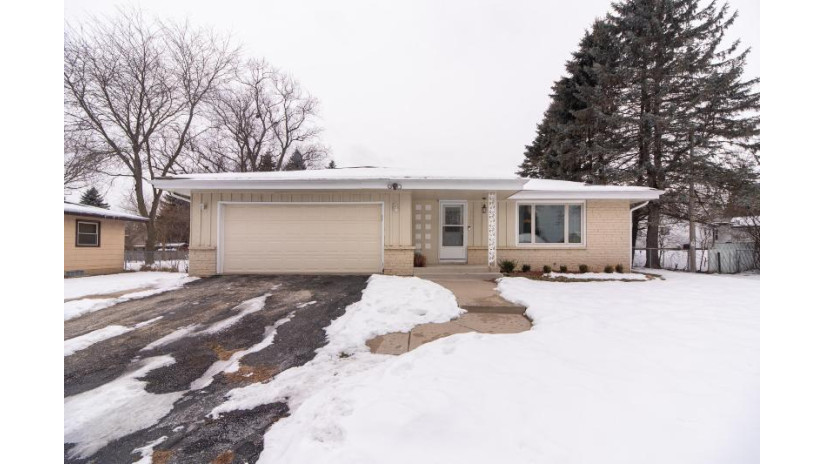 8067 N 100th St Milwaukee, WI 53224 by Realty Executives Integrity~Cedarburg $194,900