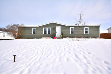 810 Collins St, Clyman, WI 53016-2744