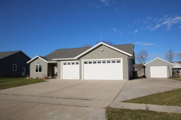 1775 Park Ridge Lane, North Fond Du Lac, WI 54937