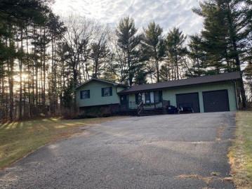 284 Meadowview Dr, Lake Delton, WI 53965