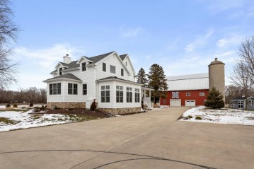 6286 County Road A, Vinland, WI 54956