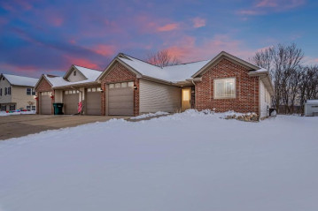 108 Fenceline Ave A, Iron Ridge, WI 53035-0247