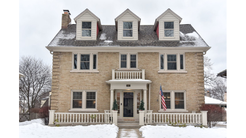 641 N 77th St Wauwatosa, WI 53213 by Shorewest Realtors $799,000