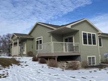 1250 Cameron Circle, Neenah, WI 54956