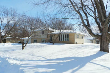 108 West Apollo Avenue, Dorchester, WI 54425