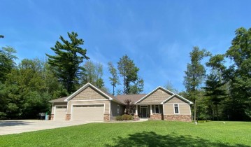 W1374 Madsen Rd, Peshtigo, WI 54143