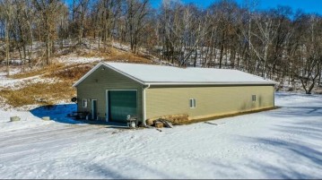 N3049 S Steine Rd, Franklin, WI 54627