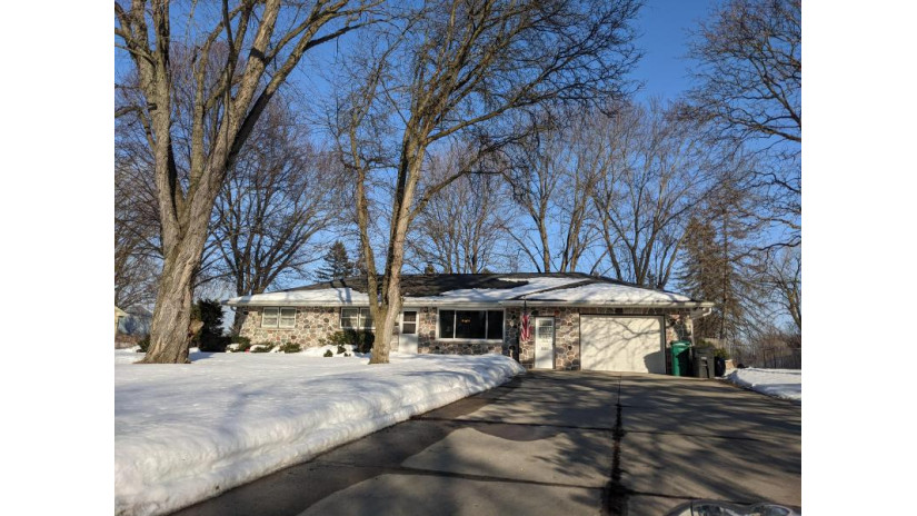 W204N5822 Lannon Rd Menomonee Falls, WI 53051 by EXIT Realty Horizons-Gmtwn $285,000