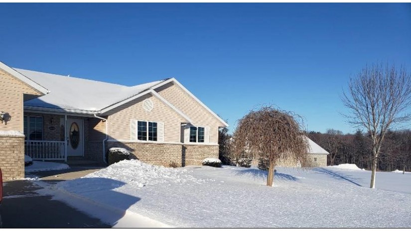 5180 Catalina Ct Manitowoc, WI 54220 by Coldwell Banker Real Estate Group~Manitowoc $318,500